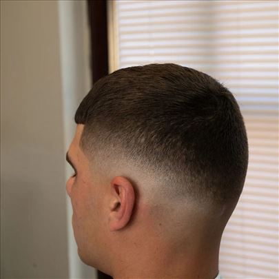 Frizer dolazi na adresu 