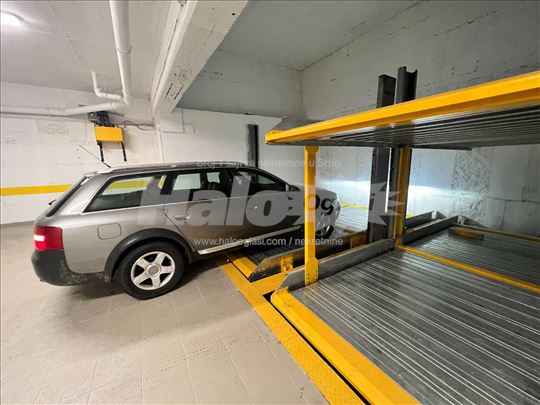 Garazno parking mesto kod Crvenog Krsta