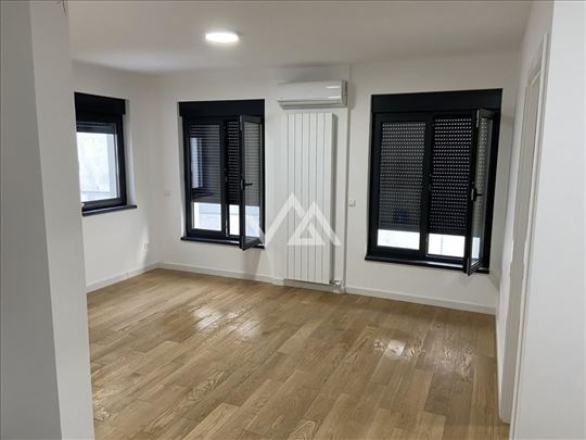 Izdaje se 2.0 stan, Zvezdara