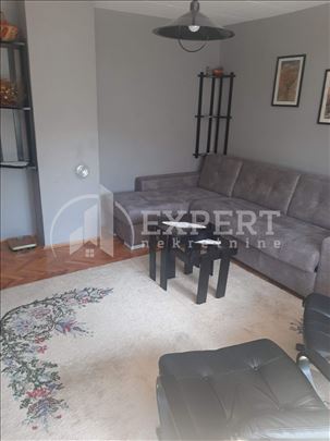 Izdaje se dvosoban stan u Durlanu