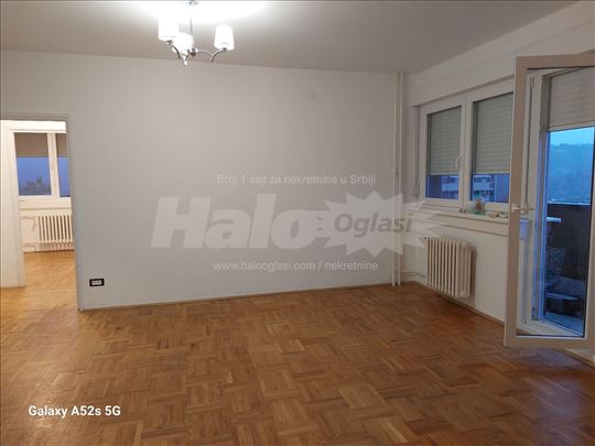 Izdajem stan na Miljakovcu 1