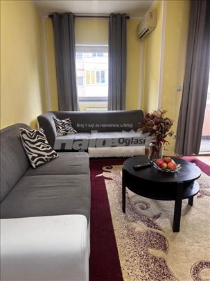 Izdajem stan na Petlovom brdu