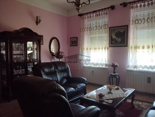 Odlična, sređena kuća u Opovu