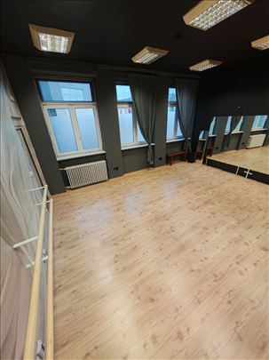 Plesna sala sa ogledalima ples joga 50m2 60m2 37m2