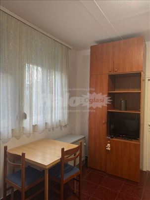 Prijatan stan u srcu Zvezdare