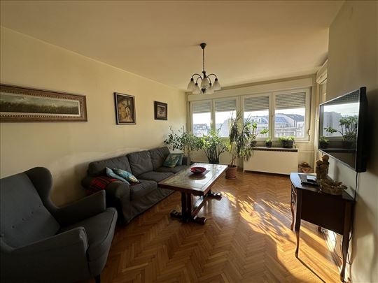 Prodaja,2.0 Stan Kod Kalenic Pijace,vracar