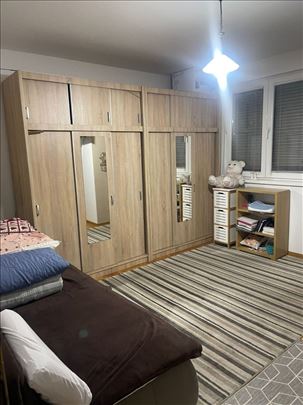 Prodaje se veliki uknjižen stan u Krnjači