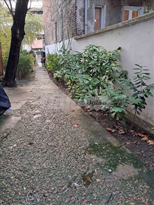 Prostor/ stan kod Hrama svetog Save