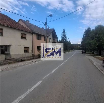 Ražana, dve kuće 118m2, plac 6 ari