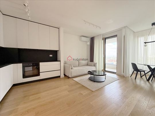 Unpack this Brand New app in Landmark Residence