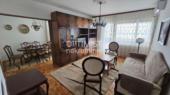 Zemun centar, Karađorđeva, 78m2, 3.0 ID#3241