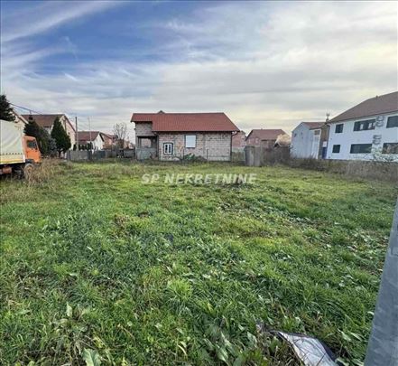 Batajnica - lep plac