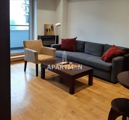 Strogi centar,kod Terazija,namešten dvosoban stan,