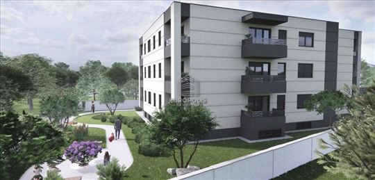 Četvorosoban stan u novogradnji, odlična lokacija 