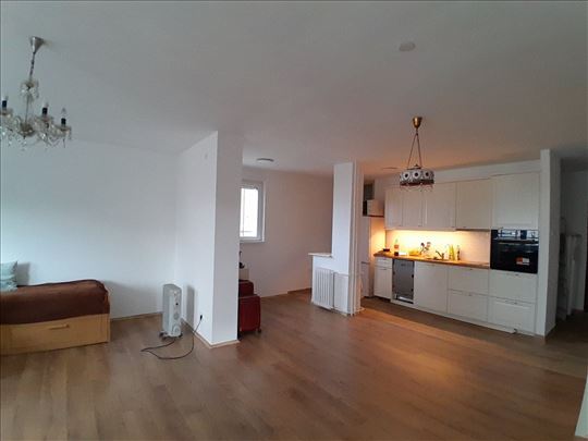 Dorćol 2.0, 70+4 lođa, renoviran, polunamešten