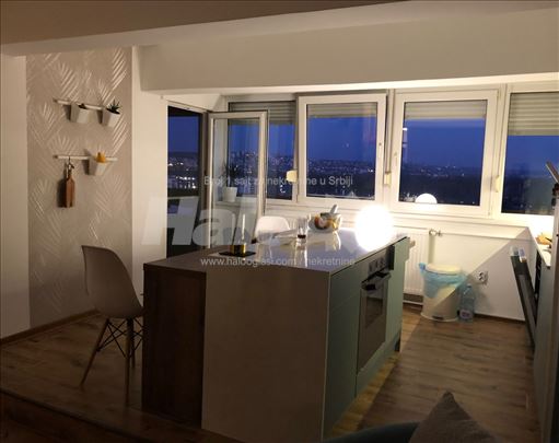 Lux Stan sa Spektakularnim pogledom