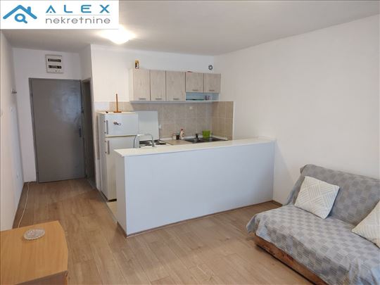 Garsonjera na Podbari