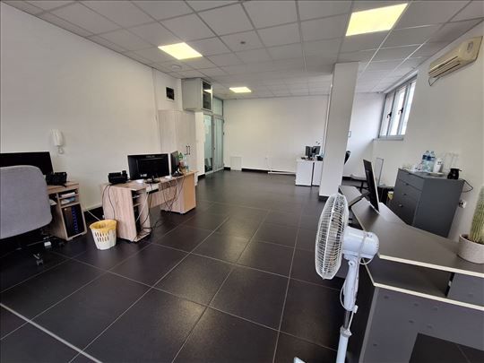 Lokal 53 mkv , Trg Kostrunica