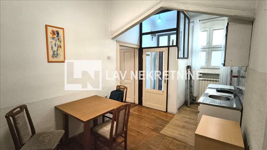 Povoljno stan u centru Beograda