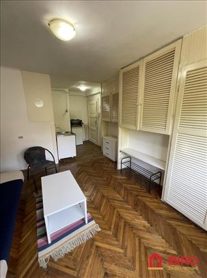 Stan,Novi Sad,Kej,kv: 21.00, ID: 1012117