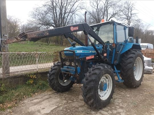 Traktor Ford 5610