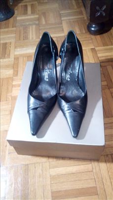 Ženska cipela Italy 38 i razne 9 pari 39 novo