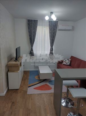 Zvezdara, prodajem jednoiposoban stan