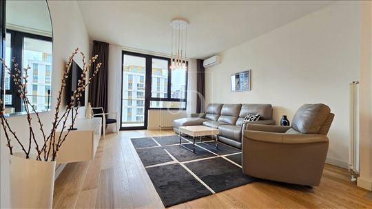 BW Quartet 4 – osunčan, sa terasom i garažom