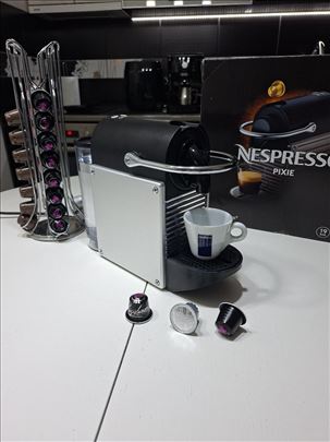 DeLonghi Pixie nespresso aparat za kafu
