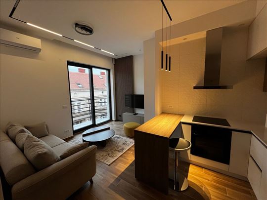 Hilandarska, izuzetan stan!