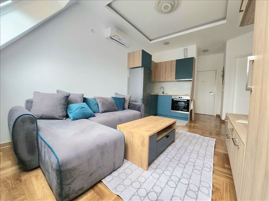 LUX NOV opremljen, povrat PDV-a