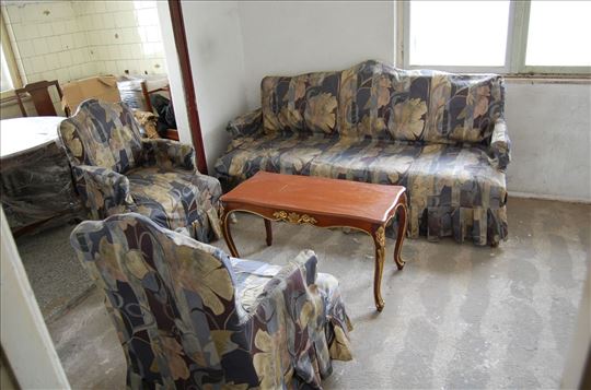 Prodajem stilski salon Lui XV