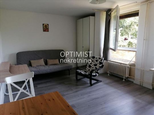 Zemun, Cara Dušana, 33m2 ID#3243