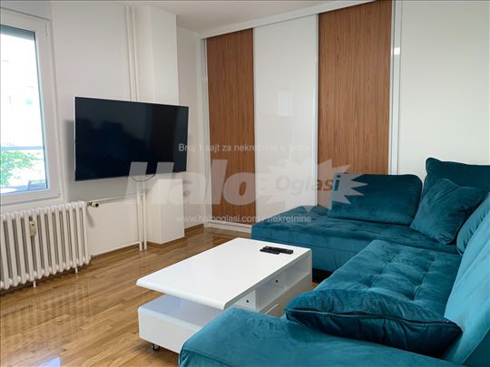 Dvosoban stan, blok 24, II/V