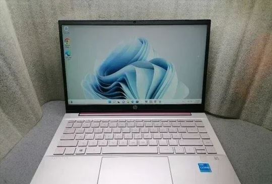 Hp 14dv,i3 11th,8gb,256gb nvme,14 UHD.
