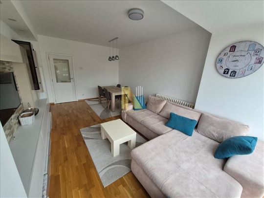 Izdaje se 2.5 stan Liman Ii (preko puta Promenade)