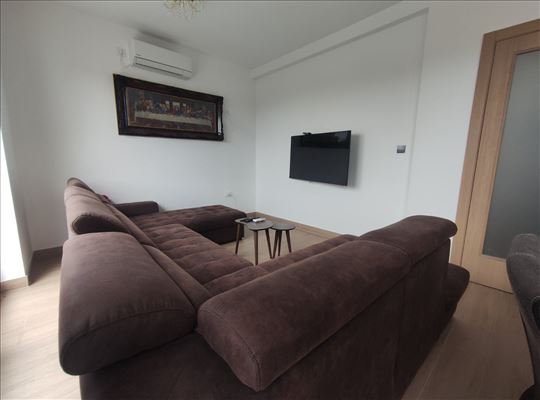 Izdaje se kuća u Solarnoj dolini - Mišeluk 4