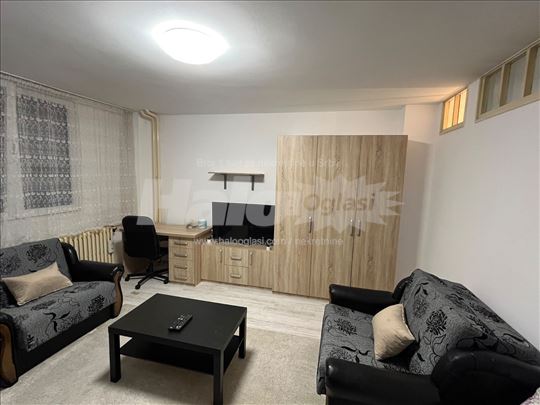 Izdajem stan na Fontani-Otona Župančića 12