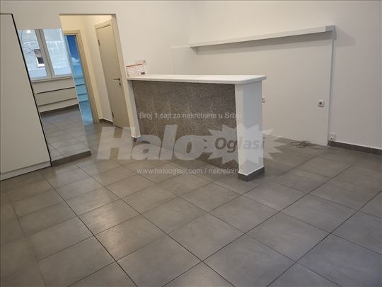 Izdajem Studentski trg 52 m2