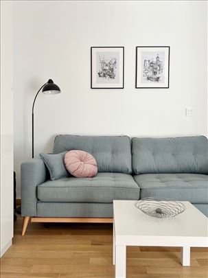 Luksuzan jednoiposoban stan u Centru ! 