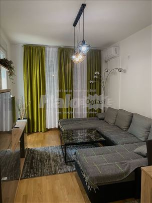 NOV stan square garden