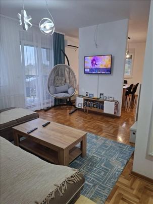 Odličan, pogled na ceo grad