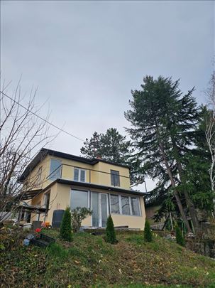 ~Odlična vikendica na 15 minuta od grada, RAKOVAC~