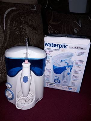 Oralni irigator Waterpik