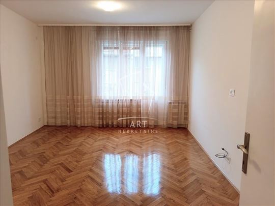 PP u strogom centru grada ID#1320711