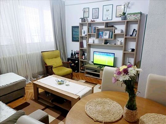 Prodaje se dvosoban stan u Erdogliji