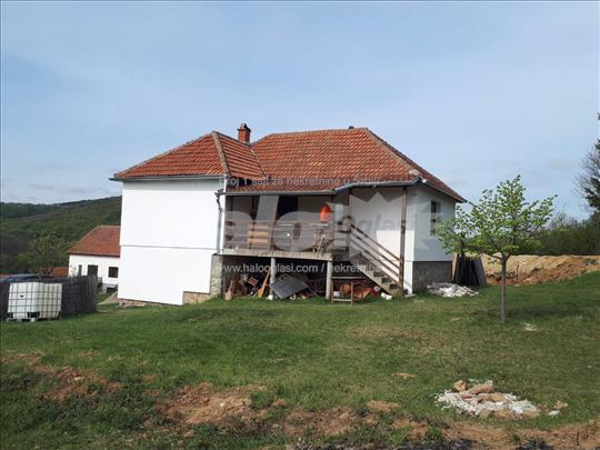   Викендица на продају Доња Трешњвица