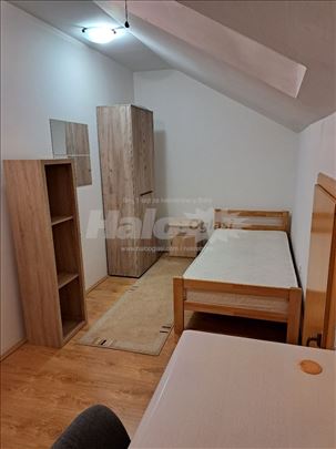 Tražimo treću cimerku u triposobnom stanu