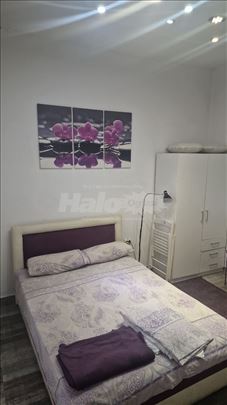 Garsonjera na Slaviji