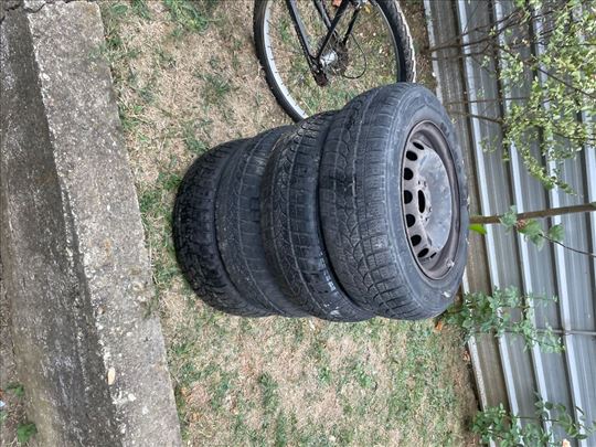 Gume zimske sa felnama 14